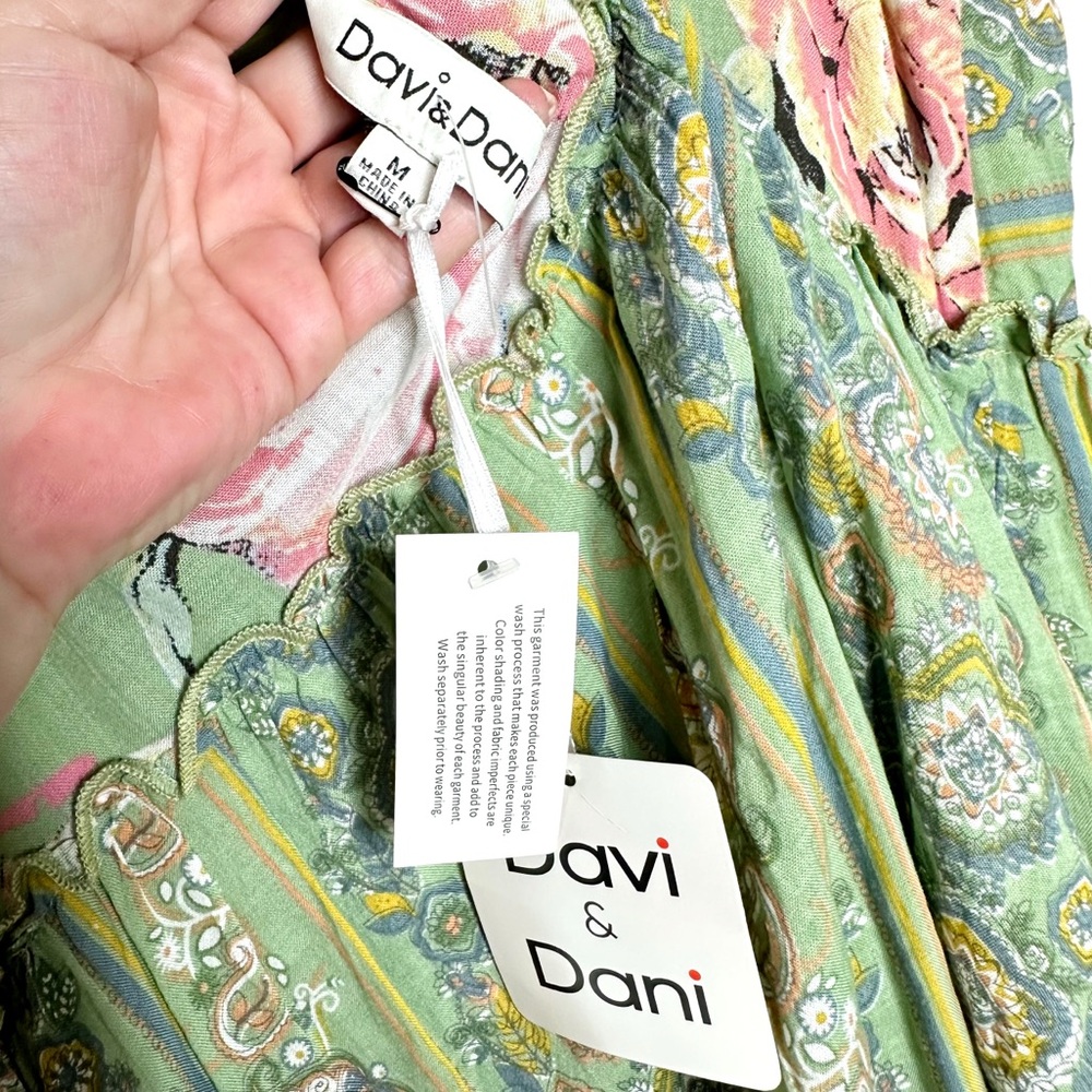 NWT Davi & Dani Vintage Print Tiered Maxi Dress Sage Green Medium Floral - Picture 11 of 16
